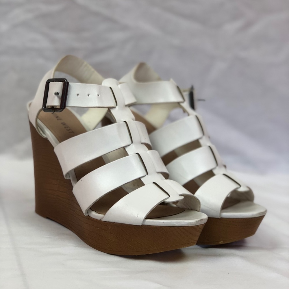 Nine West white heels size 8